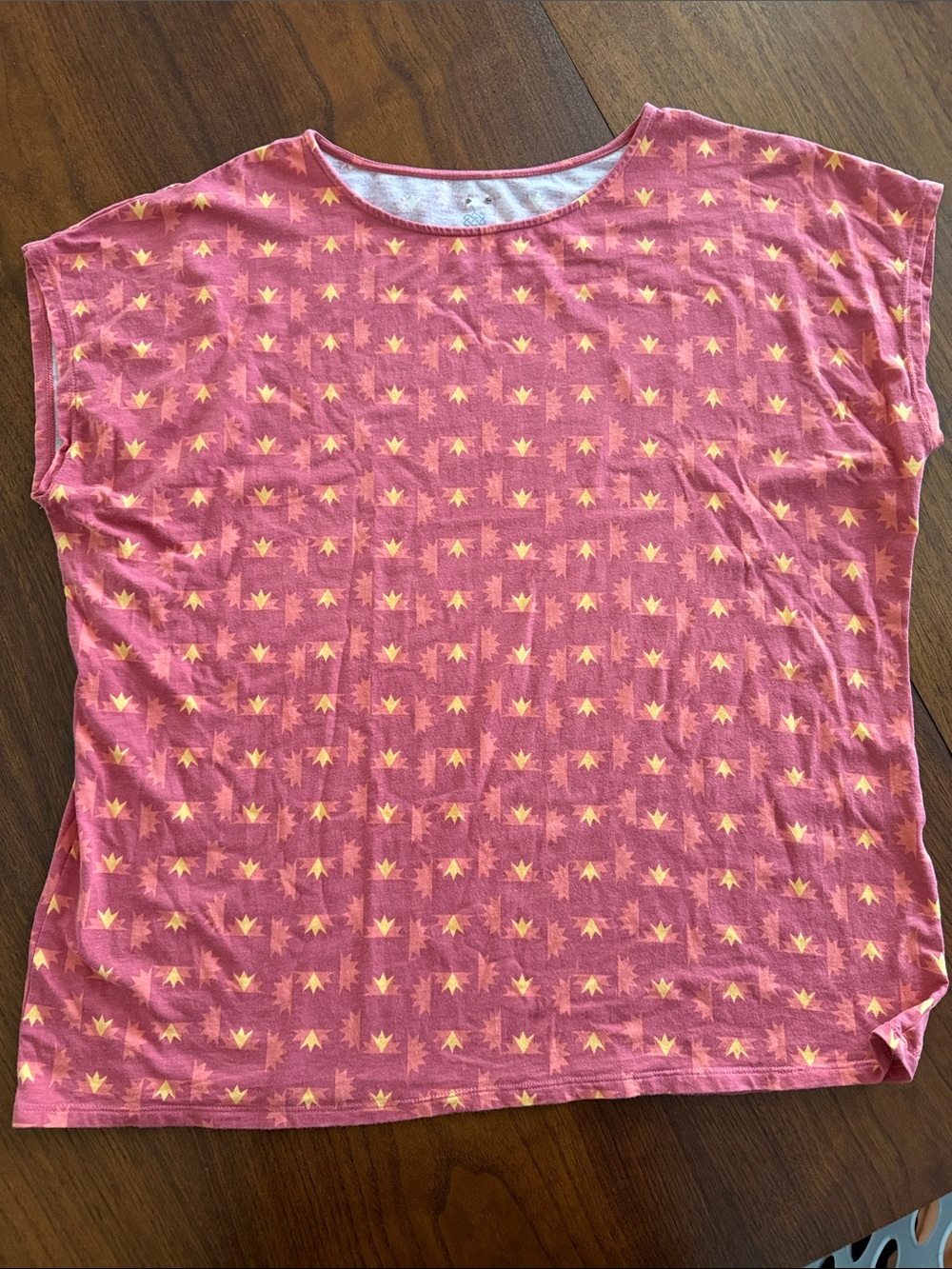 Sherpa Patterned Women’s Tee